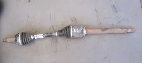 Land Rover Range Rover Sport L494 Front driveshaft 10318751