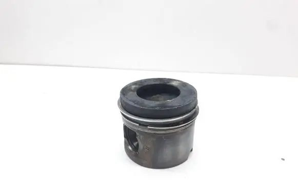 BMW 3 E90 E91 Piston 0840BB