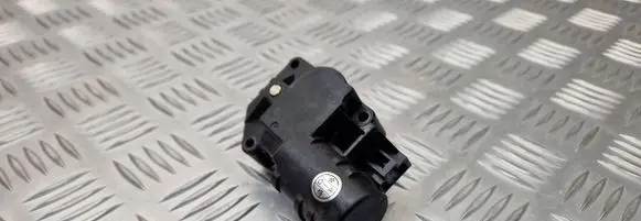 Nissan King Cab, Navara Air flap motor/actuator