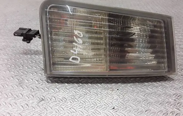 Tailgate rear/tail lights