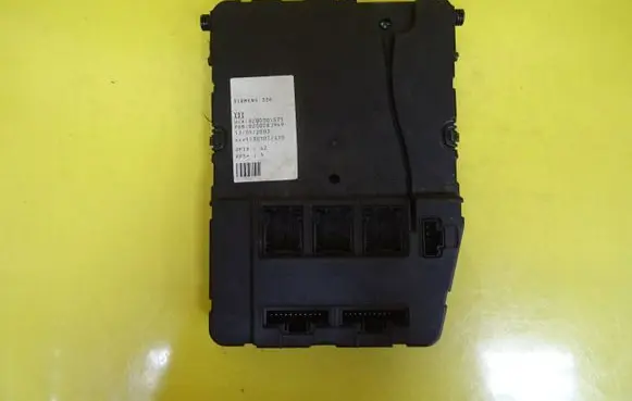 Renault Megane II Comfort/convenience module 8200305575 8200280949