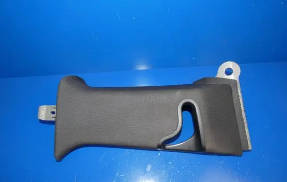 Mercedes-Benz C AMG W204 (B) pillar trim (top) 