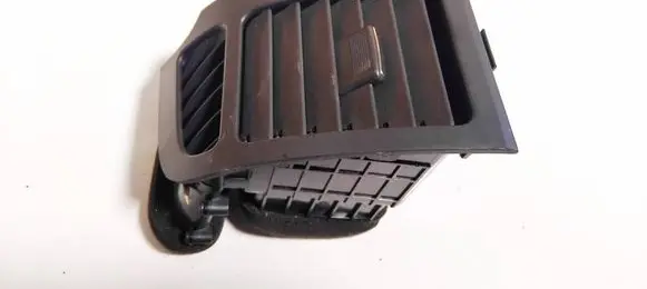 Chevrolet Captiva Dash center air vent grill adx81