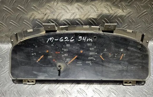 Mazda 626 Speedometer (instrument cluster)