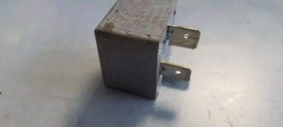 Volkswagen Golf IV Other relay 141951253B