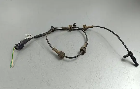 Suzuki SX4 S-Cross ABS brake wheel speed sensor 50413102A6