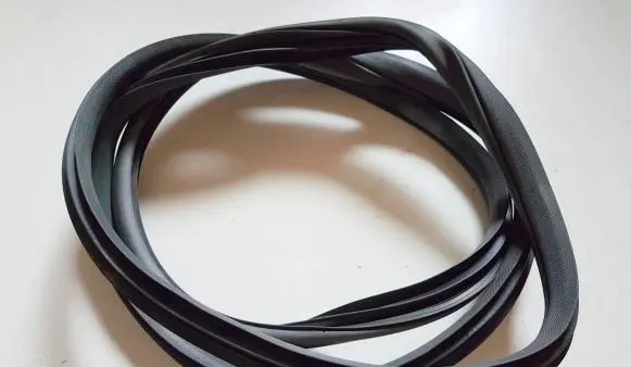 MG ZS Rear door rubber seal (on body) 18229798