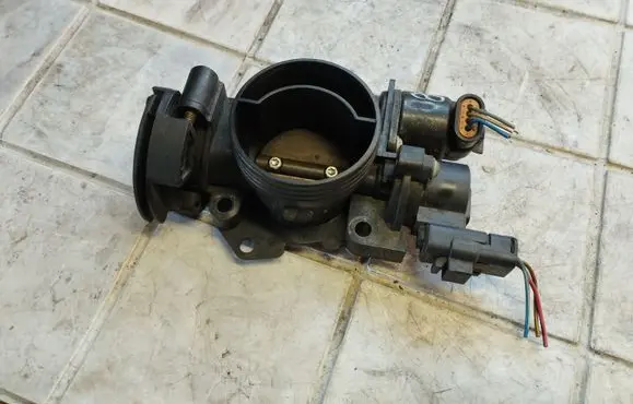 Peugeot 206 Throttle valve