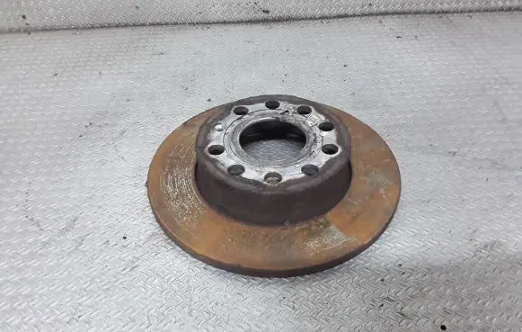 Volkswagen Touran I Rear brake disc