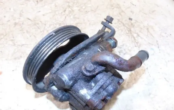 KIA Rio Power steering pump 0K30B32650A