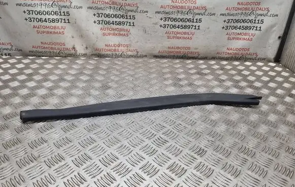 Volkswagen Golf Plus Other front door trim element 5M0837381B