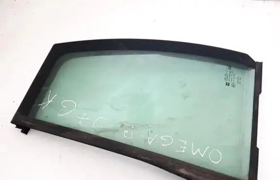 Opel Omega B1 Rear vent window glass 