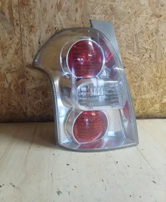 Toyota Corolla Verso AR10 Rear/tail lights RS102