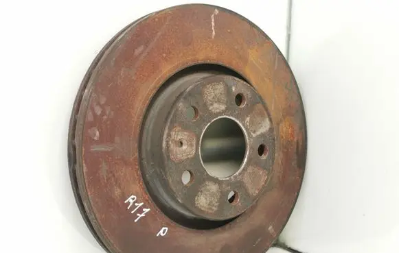 Volkswagen Golf V Front brake disc