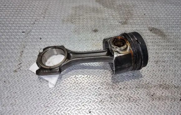 Volkswagen Crafter Piston with connecting rod BJM