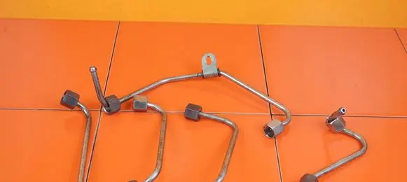 Opel Insignia A Fuel injector supply line/pipe 17MB34