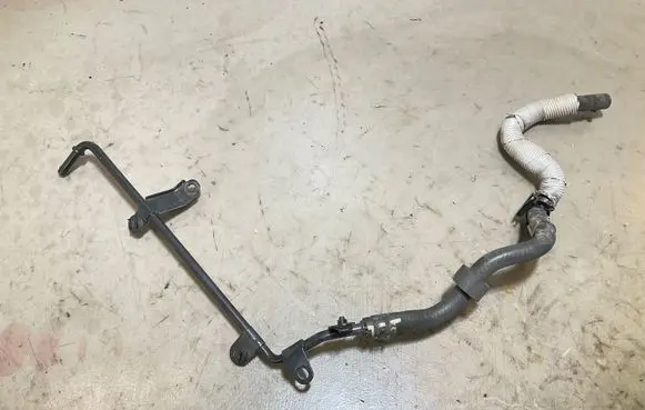 Skoda Fabia Mk3 (NJ) Engine coolant pipe/hose 04B121070A