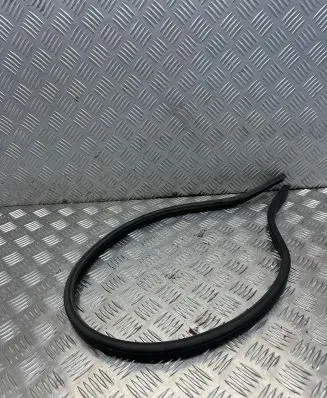 Skoda Octavia Mk3 (5E) Engine compartment rubber 
