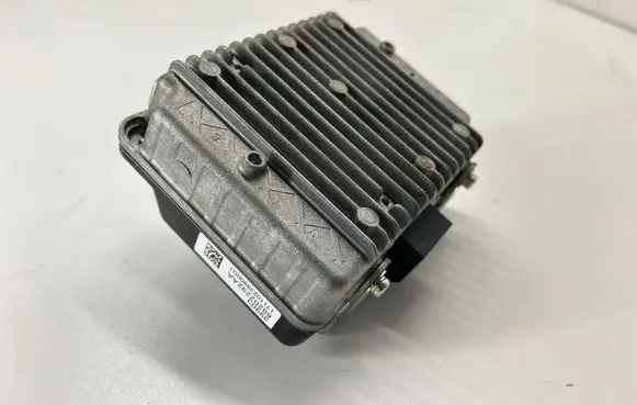 Jeep Compass Voltage converter/converter module 68202292AA 39903 17110239900G1