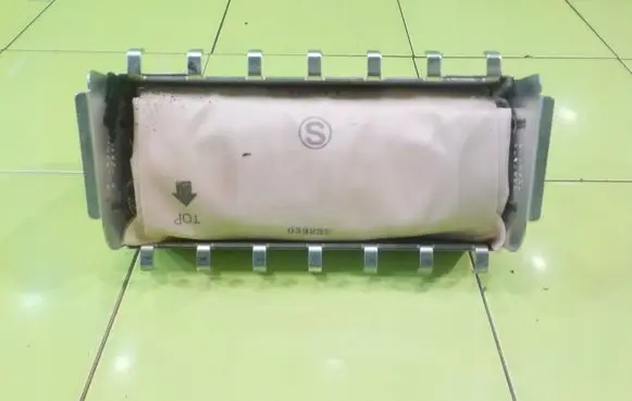 Ford Ranger Passenger airbag 
