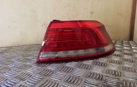 Volkswagen PASSAT B8 Rear/tail lights 3G5945312