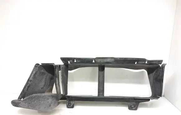 Ford Focus Intercooler air guide/duct channel BM518314CC D2L4A