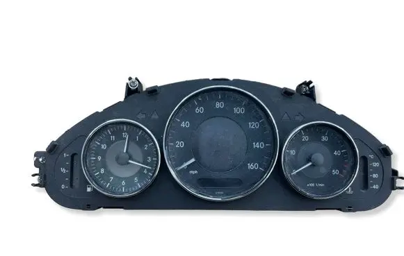 Mercedes-Benz CLS C219 Speedometer (instrument cluster) A2195405811