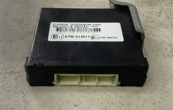Toyota Prius (XW20) Immobilizer control unit/module 8978047020 626487000 97RI012017