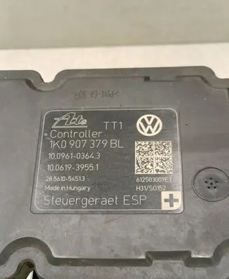 Volkswagen Golf VI ABS Pump 1K0907379BL 10061939551 10096103643