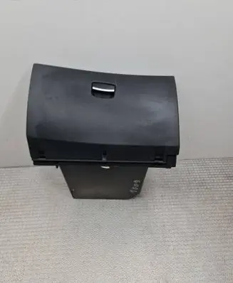 Renault Laguna III Glove box 685000001R 1001062 1000913