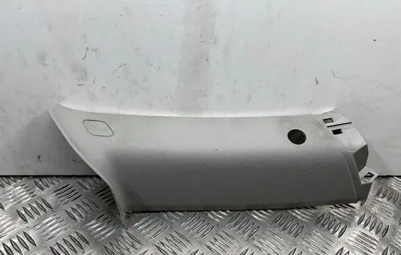 (C) pillar trim