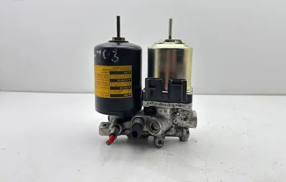 Toyota Prius (XW30) ABS Pump 4707047050