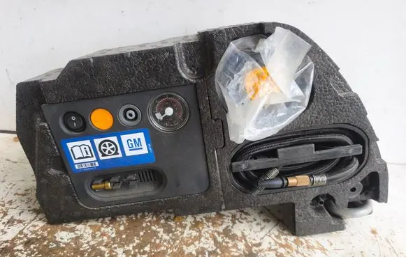Opel Corsa E Tire air pump compressor 13388763 13388766