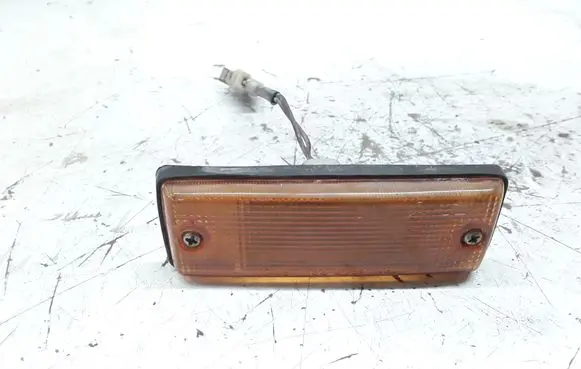 Mitsubishi Pajero Front fender indicator light