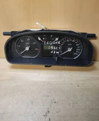 Renault Laguna II Speedometer (instrument cluster) 8200328449 8W020315 501018880066