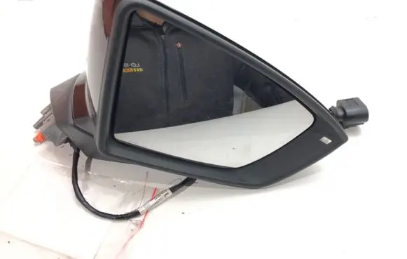 Seat Arona Front door electric wing mirror