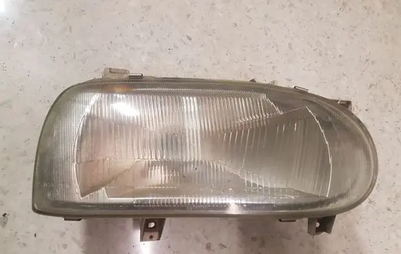 Volkswagen Golf III Headlight/headlamp 18474R