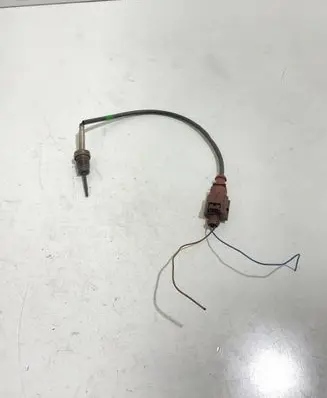 Audi A4 S4 B8 8K Exhaust gas temperature sensor 03L906088DR
