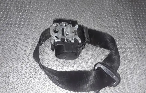 Volkswagen Polo IV 9N3 Rear seatbelt 0416312