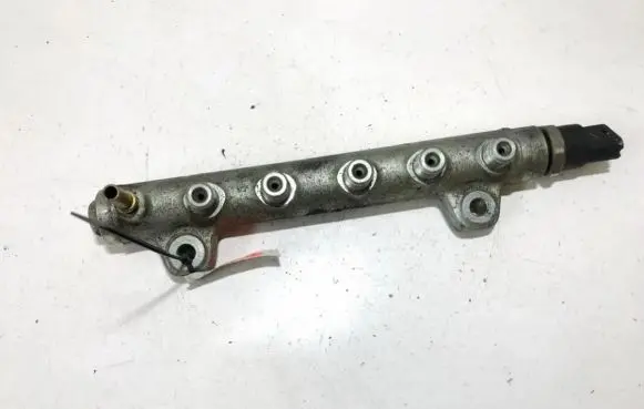 Renault Laguna II Fuel main line pipe 8200148037 0445214042