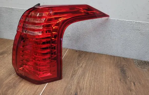 Peugeot 5008 Rear/tail lights