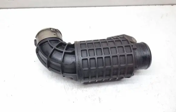 BMW 2 F46 Intercooler hose/pipe