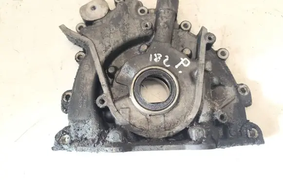 Peugeot 607 Oil pump 4R8Q6600AC