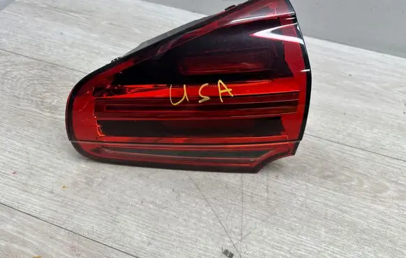 Porsche Cayenne (92A) Tailgate rear/tail lights 95863106620 7P5945308N 7P5945308B