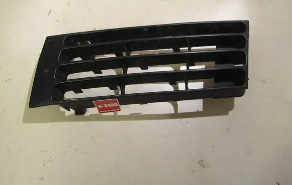 Audi A4 S4 B5 8D Front bumper lower grill 8D0807345AA 02028800000