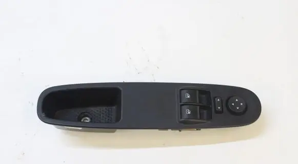 Lancia Ypsilon Tailgate/trunk/boot open switch 735531345