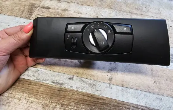 BMW 5 E60 E61 Light switch 6988565 33295201 30000610471634
