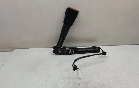 BMW 3 F30 F35 F31 Front seatbelt buckle 7259388