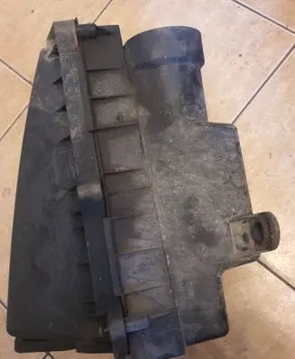 Volkswagen Touran I Air filter box 6K0129607AM