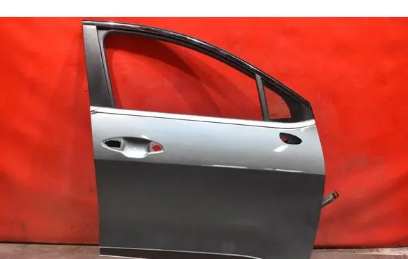 KIA Sportage Front door 